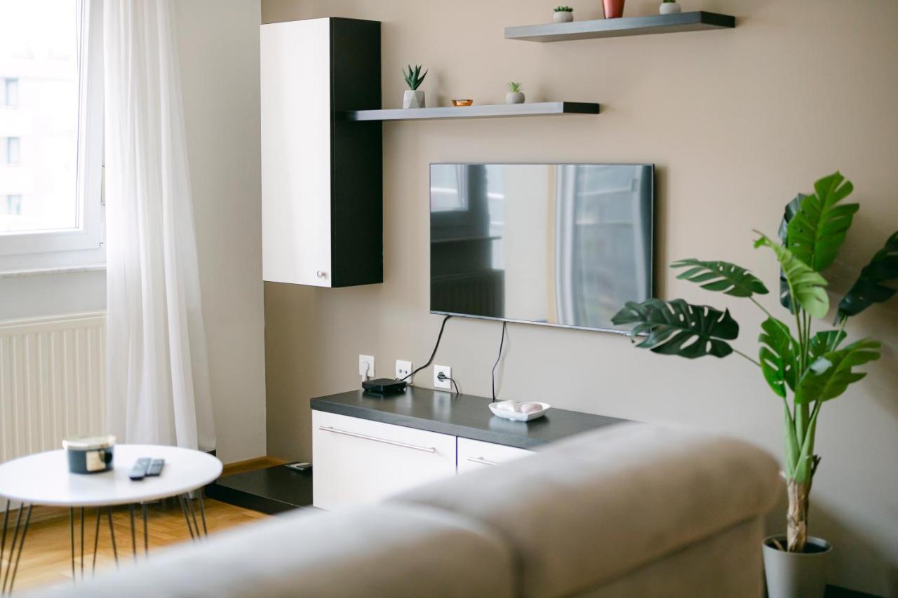 Ladenta Apartman*** Zagreb Bagian luar foto